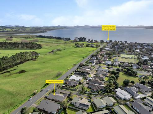 65 Pyle Road West, One Tree Point