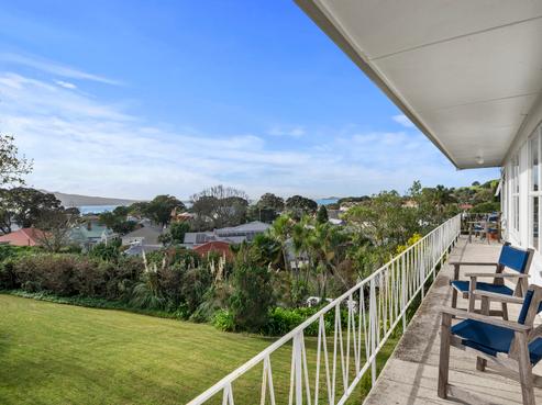 9/40 Vauxhall Road, Devonport