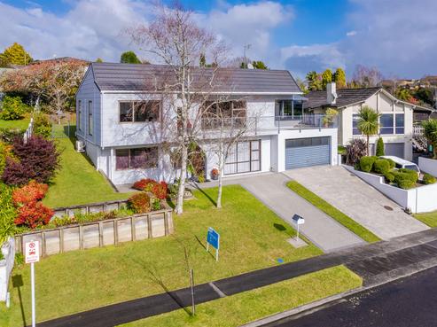 7 Amanda Avenue, Dinsdale