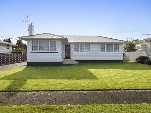 42 Reid Avenue, Hawera