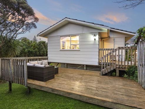 48 Kaikoura Street, Henderson