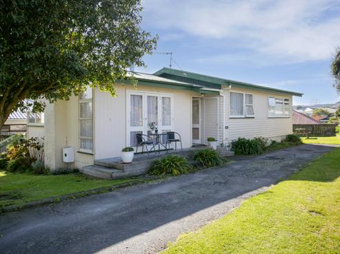 1/68 Birch Street, Hilltop