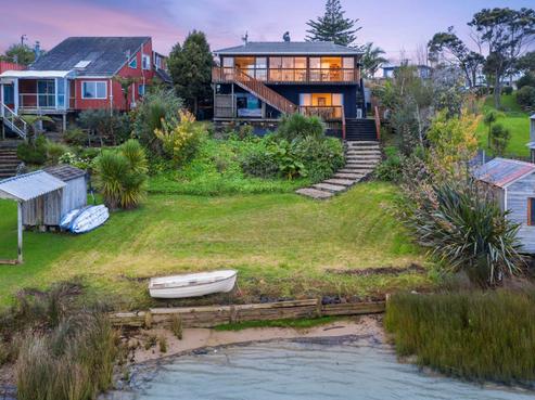 7 Ferry Parade, Herald Island