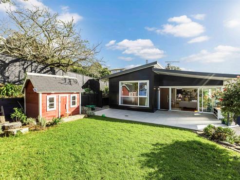 4 Beswick Place, Birkdale