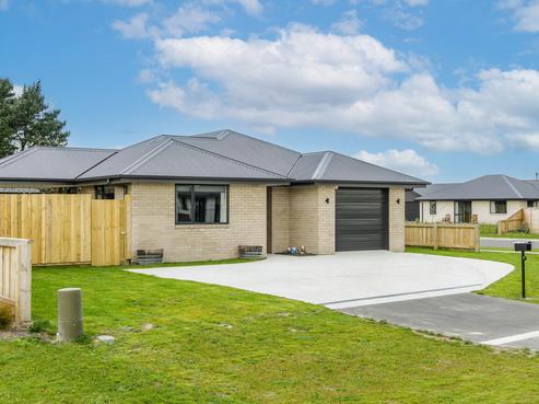 75 Hilton Drive, Amberley