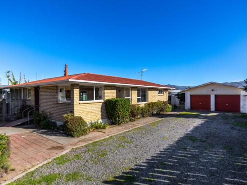 49 Ferry Road, Spring Creek