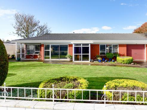 118 Sandwich Road, Saint Andrews