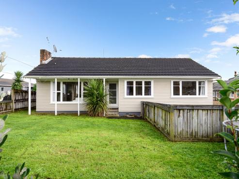 7 Thomson Avenue, Dinsdale