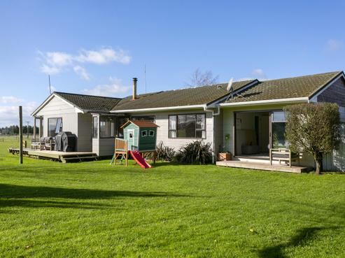 180 White Road, Broadlands Forest