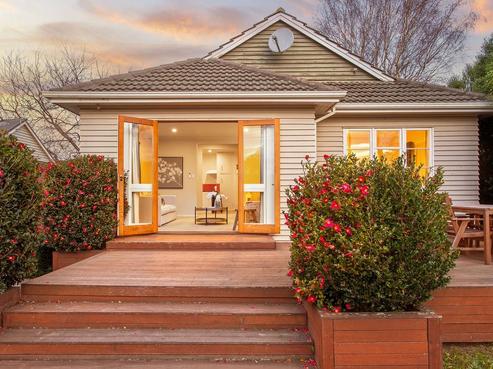8 Cooke Street, Somerfield
