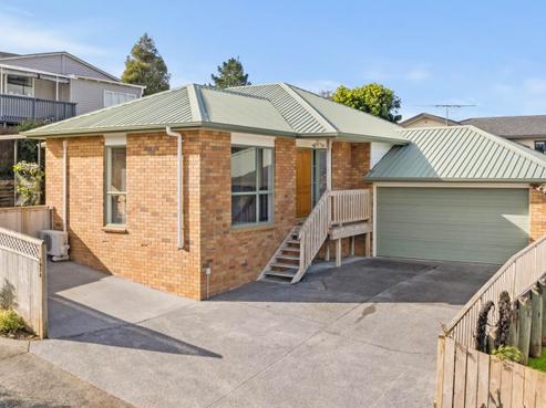 103A Royal Road, Massey
