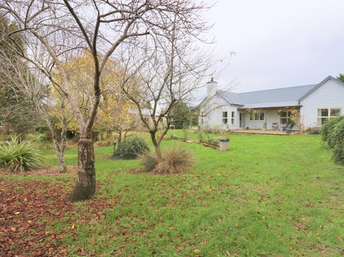 2044 Winton Lorneville Highway, Makarewa