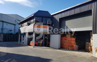 EAST TAMAKI 588SQM INDUTRIAL UNIT 