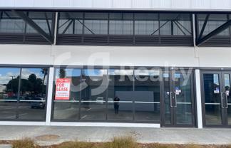 BRAND NEW RETAIL COMPLEX IN PANMURE