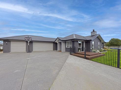 5 Benjes Place, Woodend