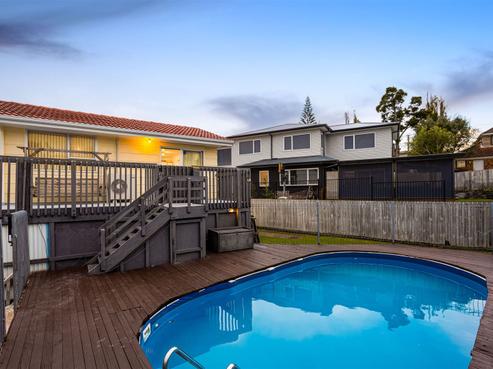 8 Sari Place, Massey