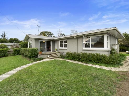 6 Eucalyptus Place, Chartwell