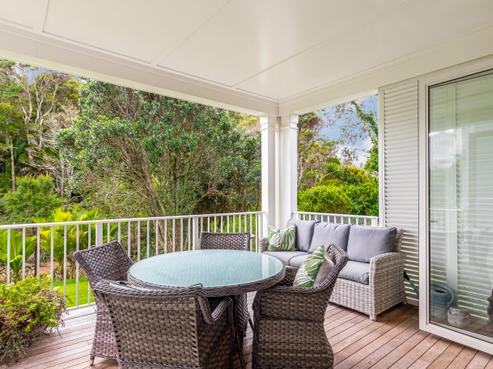 2 Eaves Bush Parade, Orewa