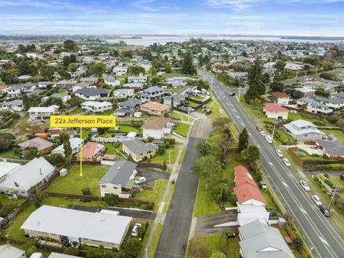 22A Jefferson Place, Brookfield
