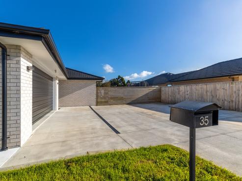 35 Aratapu Street, Waitara