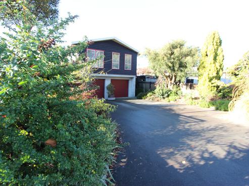 167 Queens Drive, Richmond