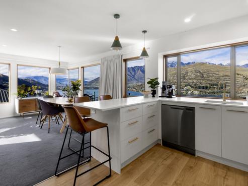 5 Golden Terrace, Queenstown Central