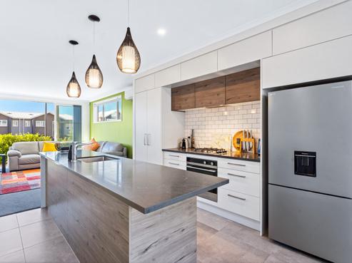 91 Karepiro Drive, Stanmore Bay