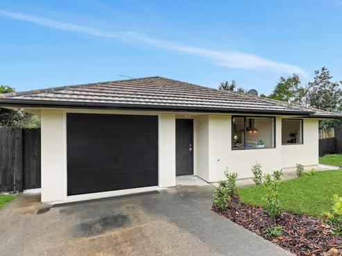 31 Hewlett Road, Massey