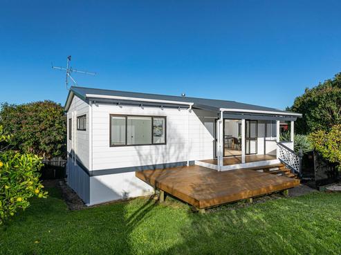 1/130 Golf Road, Titirangi