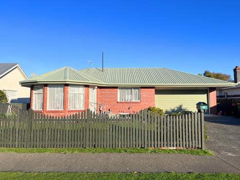 27 Avenal Street, Avenal
