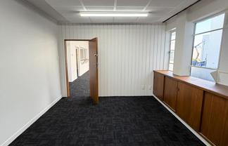 Affordable Office with Carparks | 100m2 | Penrose