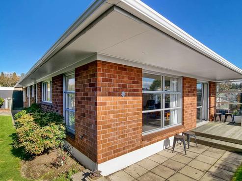 10B Willmott Place, Springfield