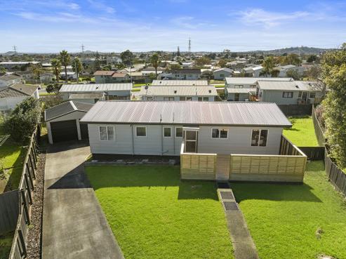 8 Constance Place, Clover Park