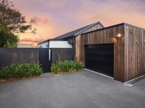 30A Allard Street, Edgeware