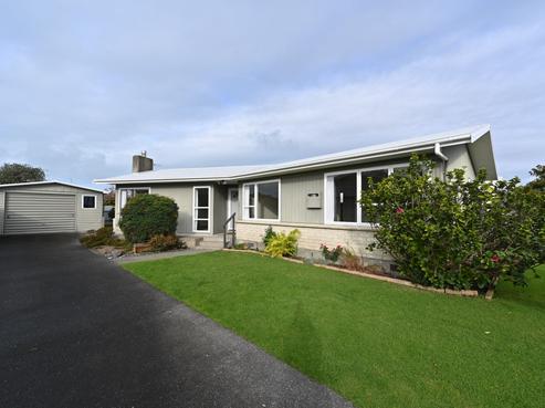 14 Foster Terrace, Onekawa