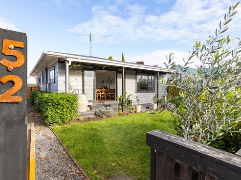 52 Cologne Street, Martinborough