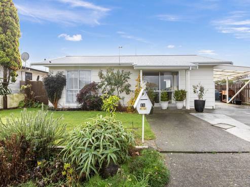 11 Tait Drive, Greenmeadows