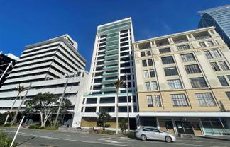 Affordable office in neighbour of harbour