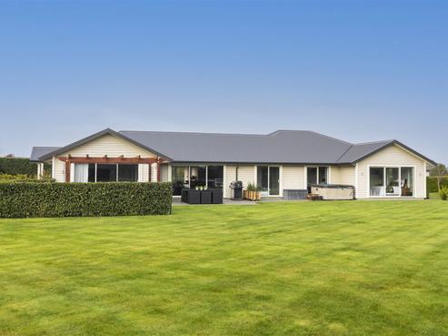21 Leyland Crescent, Swannanoa