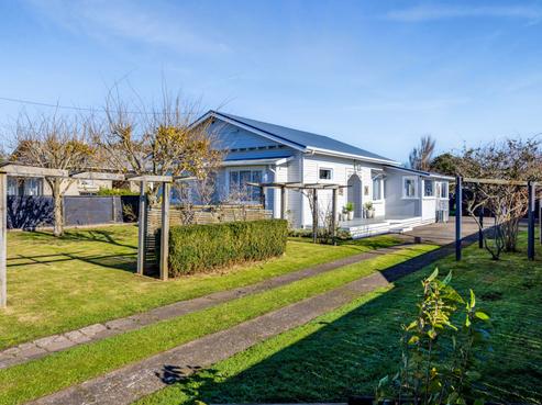 37 Dixon Avenue, Hawera