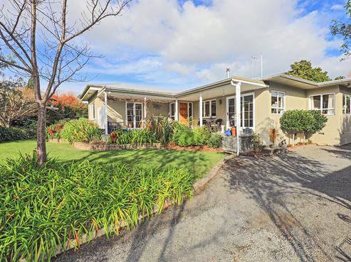 8 Tainui Drive, Havelock North