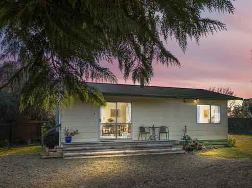 8C Kupe Drive, Carterton