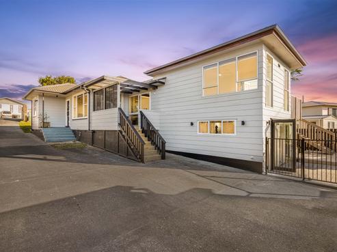123 Waimumu Road, Massey