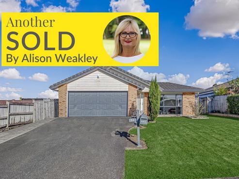 52 Magic Way, Randwick Park