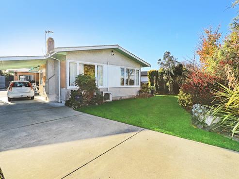 1422 Karamu Road North, Mayfair