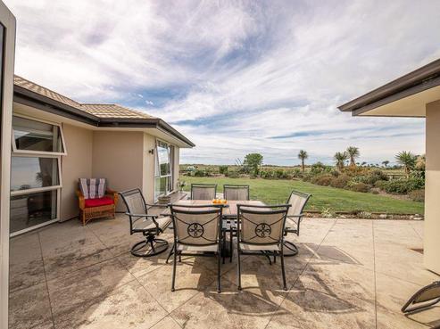 6 Elley Drive, Carters Beach