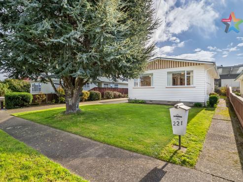 221 Taita Drive, Avalon