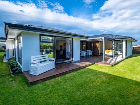 22 Meadowstone Street, Gleniti