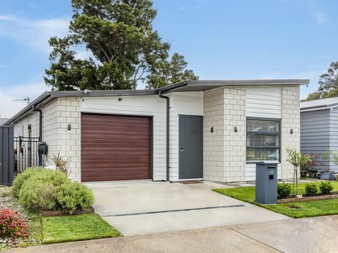 16 Pattullo Crescent, Trentham