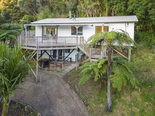 24 Ocean View Road, Huia
